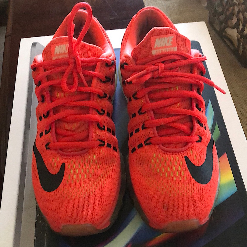 Nike Airmax 2016 size 4.5Y women size 6